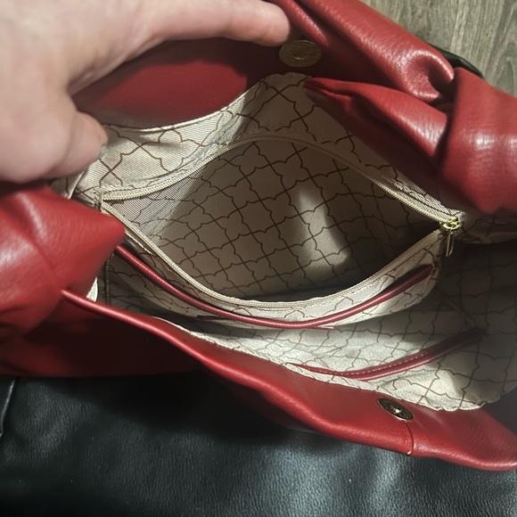Black and Red purses Kelly n Katie NWT - Picture 10 of 12